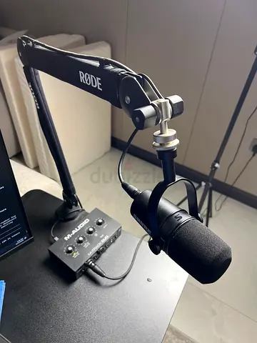 Shure MB7 + RODE arm with boom arm and audio interface M audio