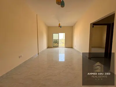 اول ساكن _غرفة وصالة ،2 حمام ،تكييف مركزي ،بلكونة باطلالة مفتوحة تهوية واضاءة طبيعية، تشطيب مميز بمساحة كبيرة،موقع استراتيجي قريب من مخرج دبي والشارقة