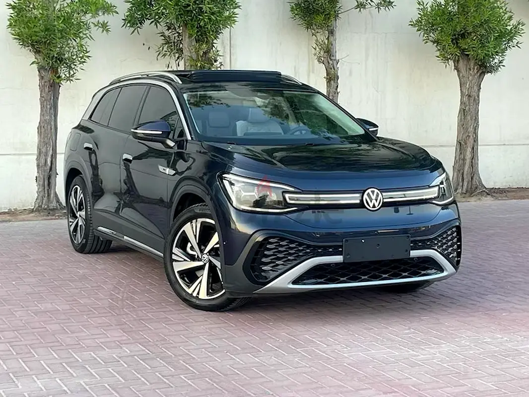 Volkswagen ID.6 2022 — photo 1 of 11
