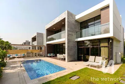 Standalone Villa | Stunning 5 Bed | Golf Course