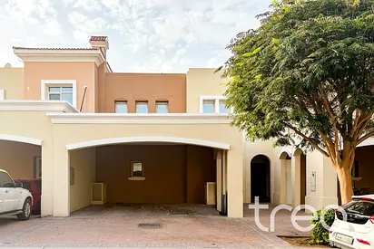 Upgraded | Vacant Now | Close to Lake