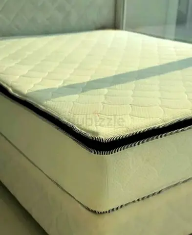 King size mattress 180x200cm with top foam.  Same day delivery available