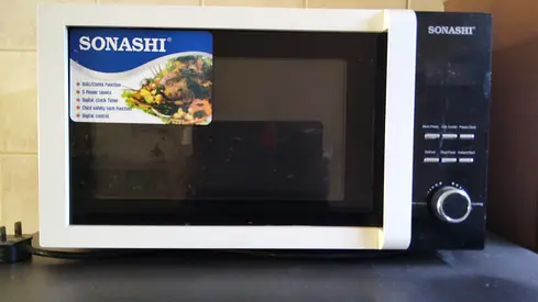 Sonashi Microwave for sale