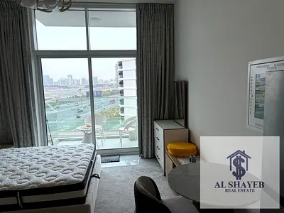 استوديو مفروش | شرفة | إطلالة بريميوم على المدينة والمارينا