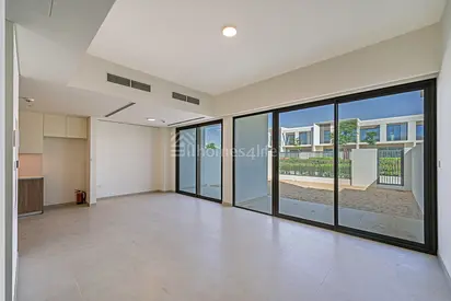 Brand New | Corner unit | On park
