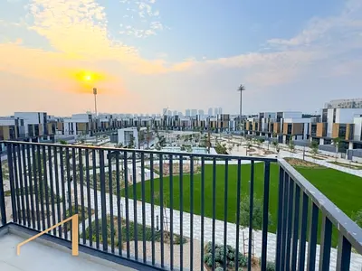 G+2 I Facing Pool and Park | Motiviated Seller