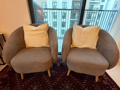 MUST GO SUNDAY - Accent Chairs