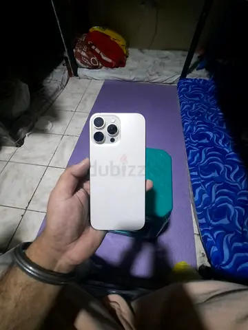 iPhone 16 pro max 256gb in very good condition need urgent money