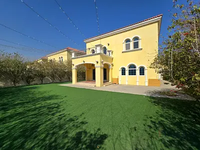 Legacy Large | Vacant | Landscaped Garden