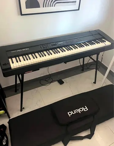 Roland RD 600 Keyboard