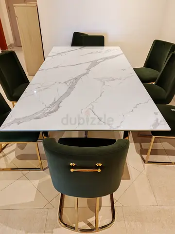 Heavy.. Marble finish.. dining table.. 8 seater..
