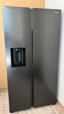 Samsung Side-by-Side Refrigerator with ice maker Water Dispenser - Dark Steel, Good Condition