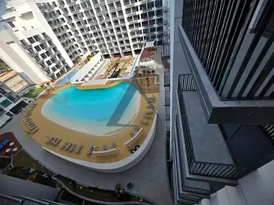 Pool View | Vacant | Luxury