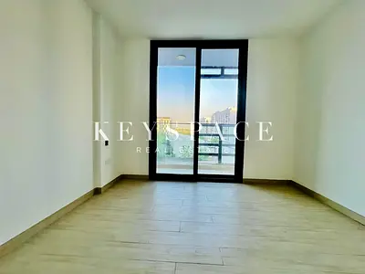 Turnkey Furnished Apartment | Ready for Immediate Move-In | Resale