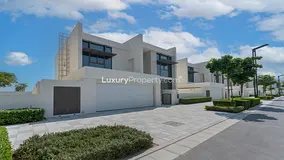 Brand New I Close To Lagoon I Contemporary
