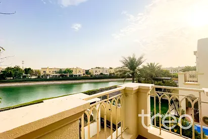 Vacant Now | Lake Backing | Upgraded