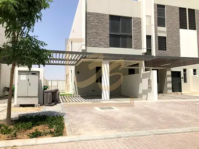 CORNER UNIT | 3BR + MAID | SINGLE ROW