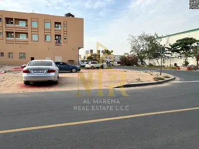 للبيع ارض زواية شارعين 10 الف قدم على شارع رئيسى تصريح سكنى استثمارى ارضى و اول تملك حر لجميع الجنسيات