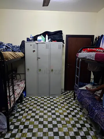 EXECUTIVE BEDSPACE MALE BACHELOR/600