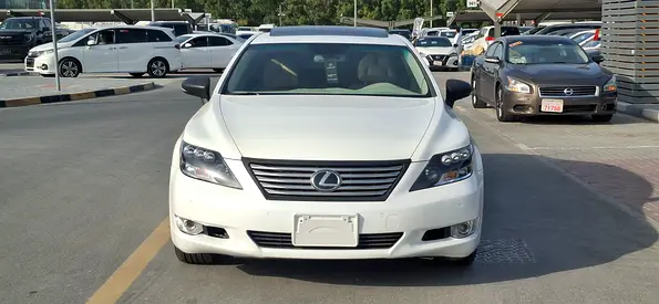 Lexus LS 460 2009 - GCC Specs - Pristine Condition