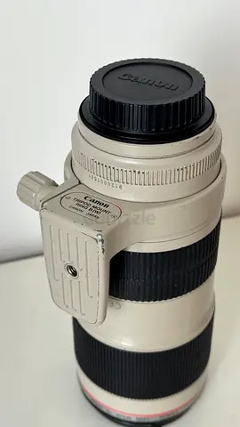 Canon EF 70-200mm f/2.8L Telephoto Zoom Lens (with tripod collar)