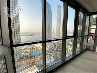 Burj Khalifa | Sea view | Vacant 12th May | Spacious