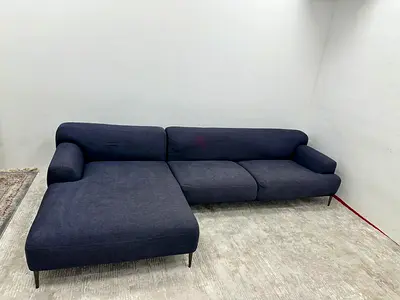 Excellent condition the loom collection lshape sofa