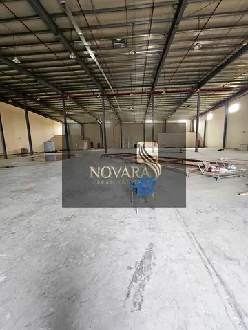 New warehouse for rent in Umm Al Quwain, 45,500 sq ft, 12-room staff accommodation, 715 kW electricity, rent AED 2,500,000