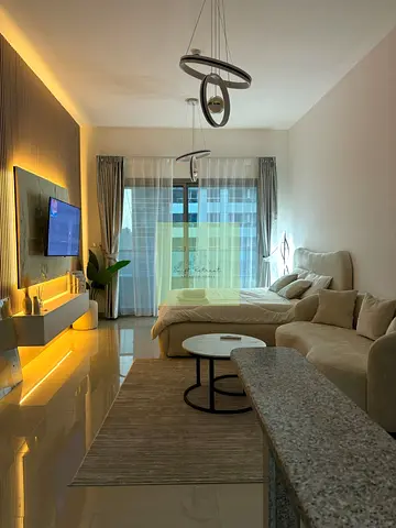 Elegant Luxury Studio | Dubai Marina | Waterfront Living | Monthly Stay