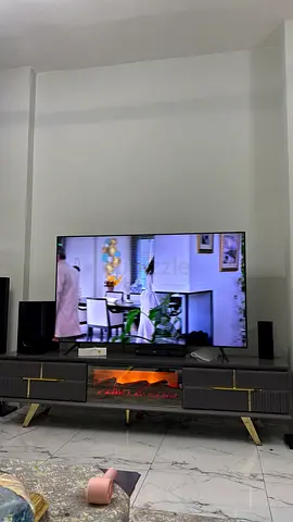 Samsung 65 inches, 4K UHD SMART LED TV,UA65AU7000, black