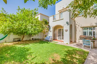 TYPE 4E | 2BR + STUDY | EXCLUSIVE | VACANT