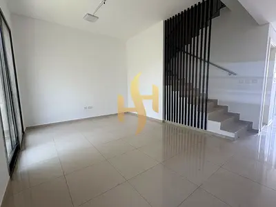 Upgraded spacious 2 bed townhouse