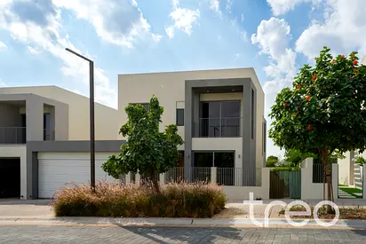 Vacant now | Unfurnished | Landscaped