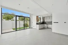 POOL VIEW | UNFURNISHED | VACANT | CORNER UNIT