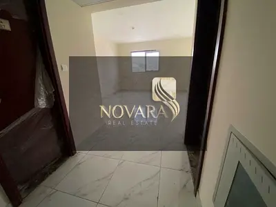 متاح مكاتب للإيجار السنوي في الجرف الصناعية 1 – السوق الصيني بمساحه كبيرة جدًا ممتازه واسعار مناسبه