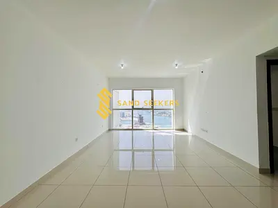 Move-In Ready ! Eye-Catching View ! Posh Area