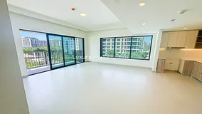 POOL  AMENITIES VIEW | AVAILABLE | CORNER