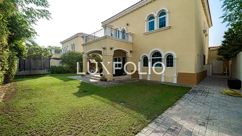 Unfurnished | Huge Plot | Vacant in June