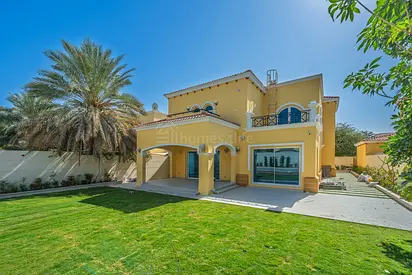 FULLY UPGRADED | 5 BED + MAIDS | PRIVATE POOL