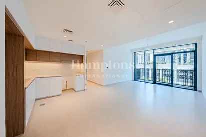 Exclusive | Bright and Spacious | Chiller Free