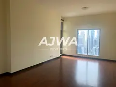 1BR in Green Lakes | Prime Location | Bright Unit