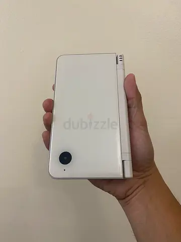 Nintendo DSi LL White Modded