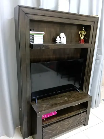 Tv unit