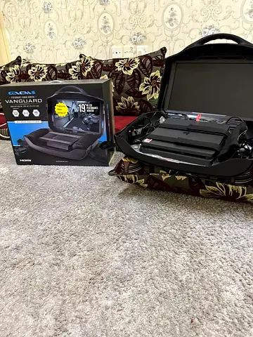 19 GMC Vanguard Portable Flip-Down Car Roof DVD Player with Remote