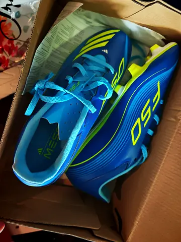 Adidas shoes Football Messi F50