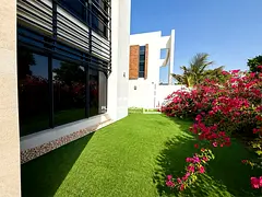 SINGLE ROW! Exclusive | Move-In Ready | Exceptionally Large Plot