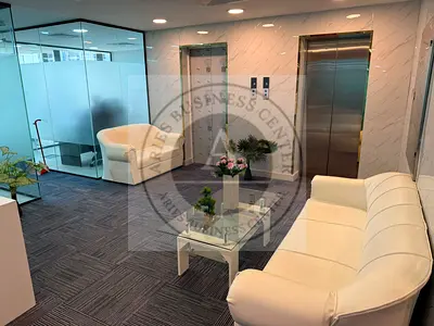 MONTHLY BASIS RENT FURNISHED OFFICE SPACE IN PRIME LOCATION |GOOD PRICE