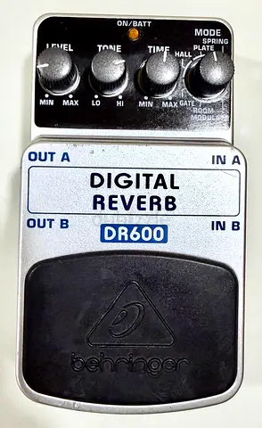 For Sale Behringer DIGITAL REVERB DR600 Digital Stereo Reverb Effects Pedal