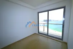 Spacious 2 bedroom apartment/ full sea view
