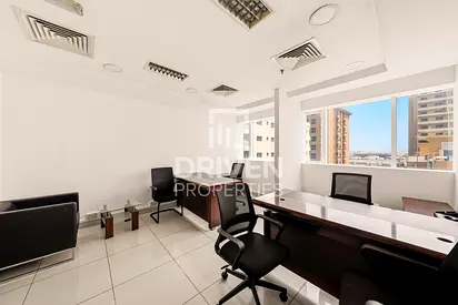 Chiller Free | Close to Metro | Can Come Furnished